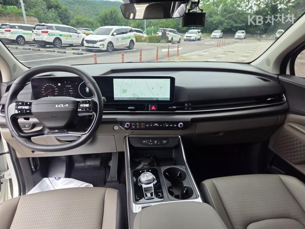 Kia Carnival — miniaturë 19