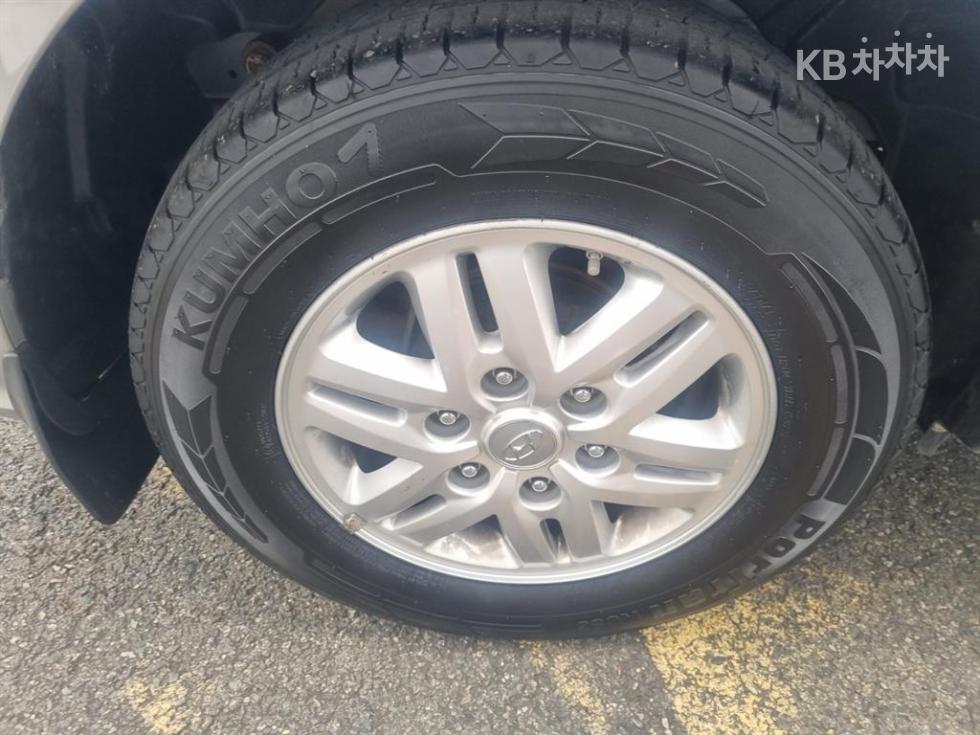 Hyundai Starex — miniaturë 14