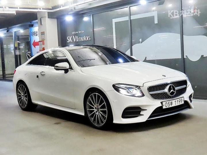 Mercedes-Benz E-klasse E220d Coupe — foto 1