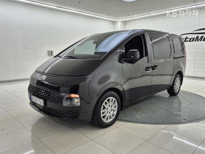 Hyundai Staria — foto 1