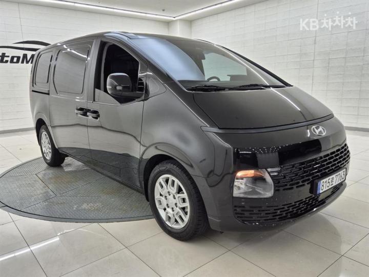 Hyundai Staria — miniaturë 3