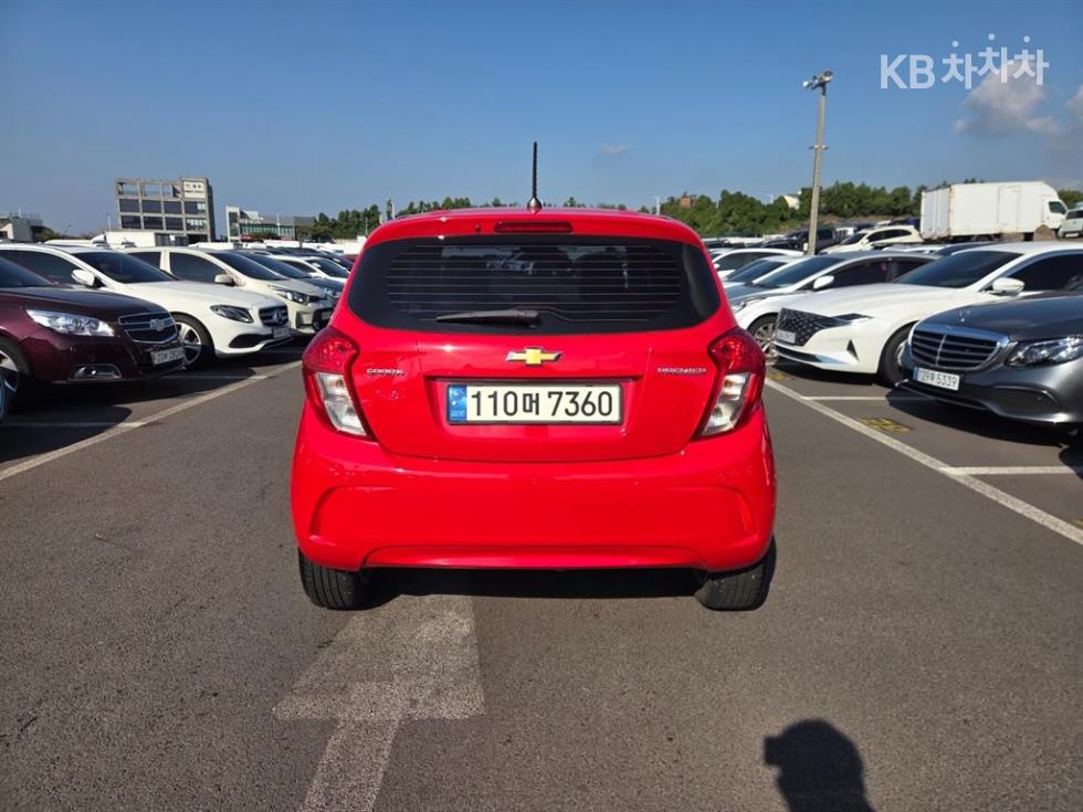 GM Korea Chevrolet Spark BASE MODEL — фото 4