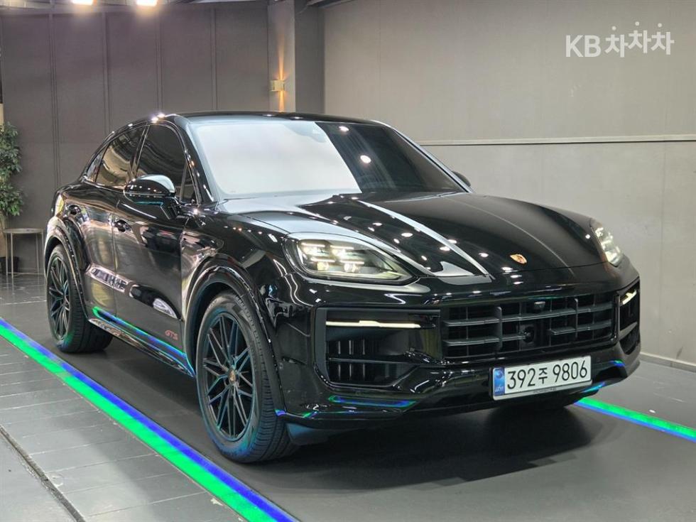 Porsche Cayenne 4.0 GTS Coupe 기본형 — foto 1