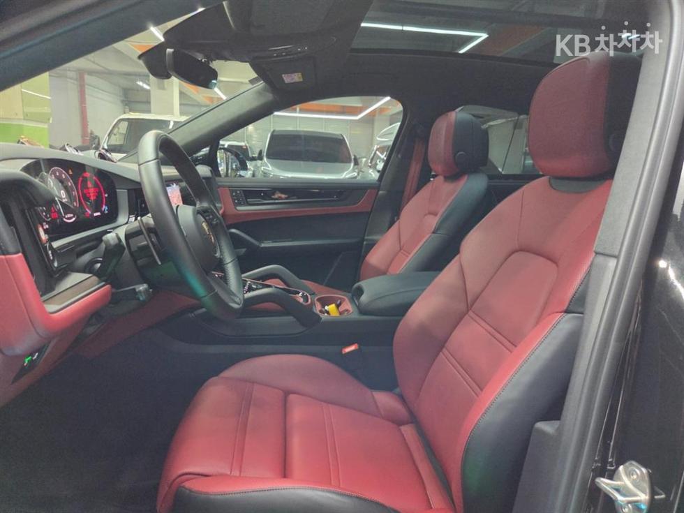 Porsche Cayenne — miniaturë 5