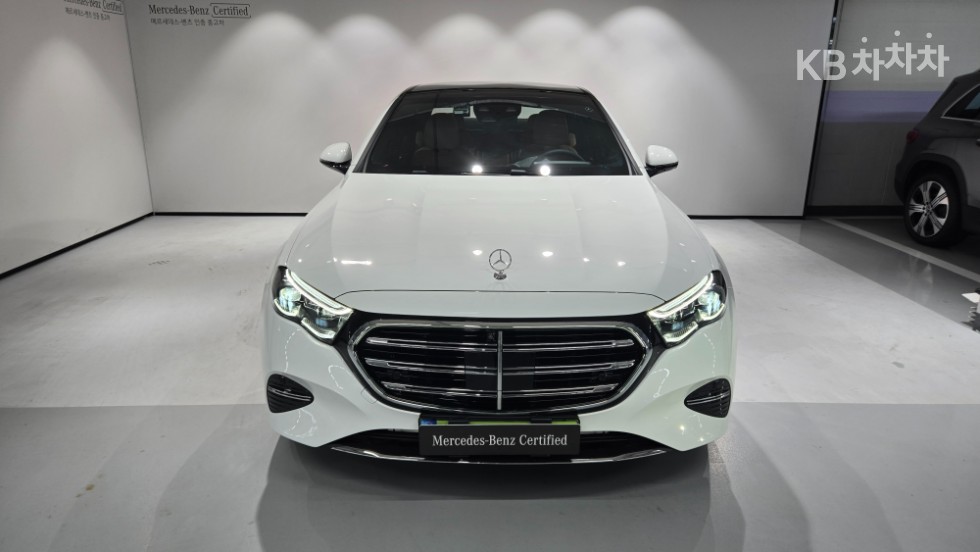 مرسيدس E-Class