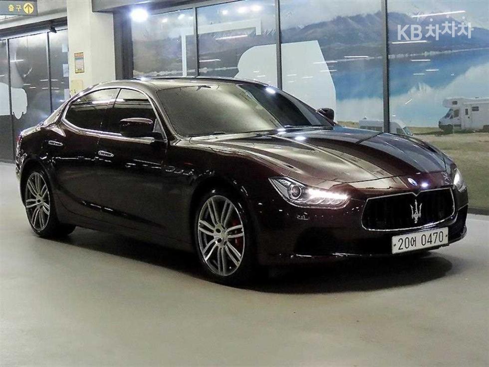 Maserati Гибли