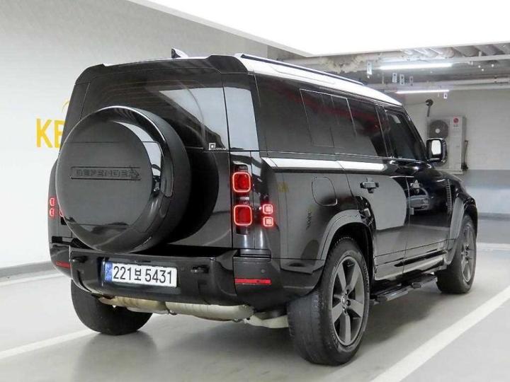 Land Rover Defender — miniaturë 4