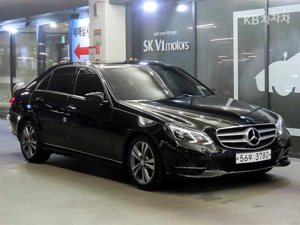 مرسيدس E-Class