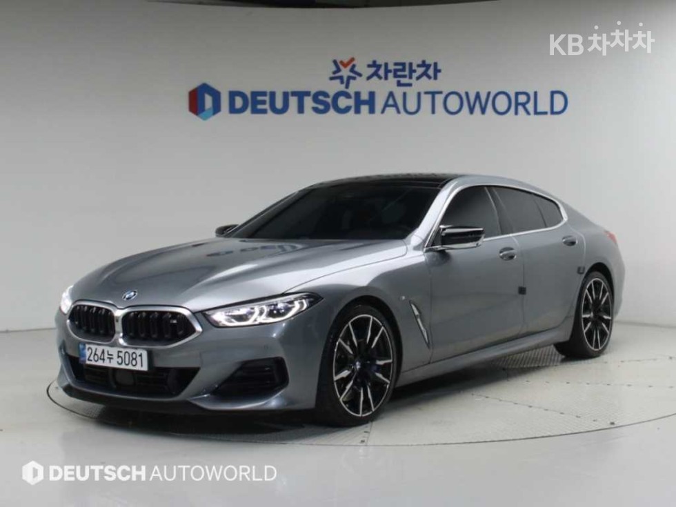 BMW 8 Series BASE MODEL — фото 1