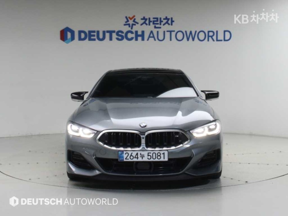 BMW 8 Series BASE MODEL — фото 3