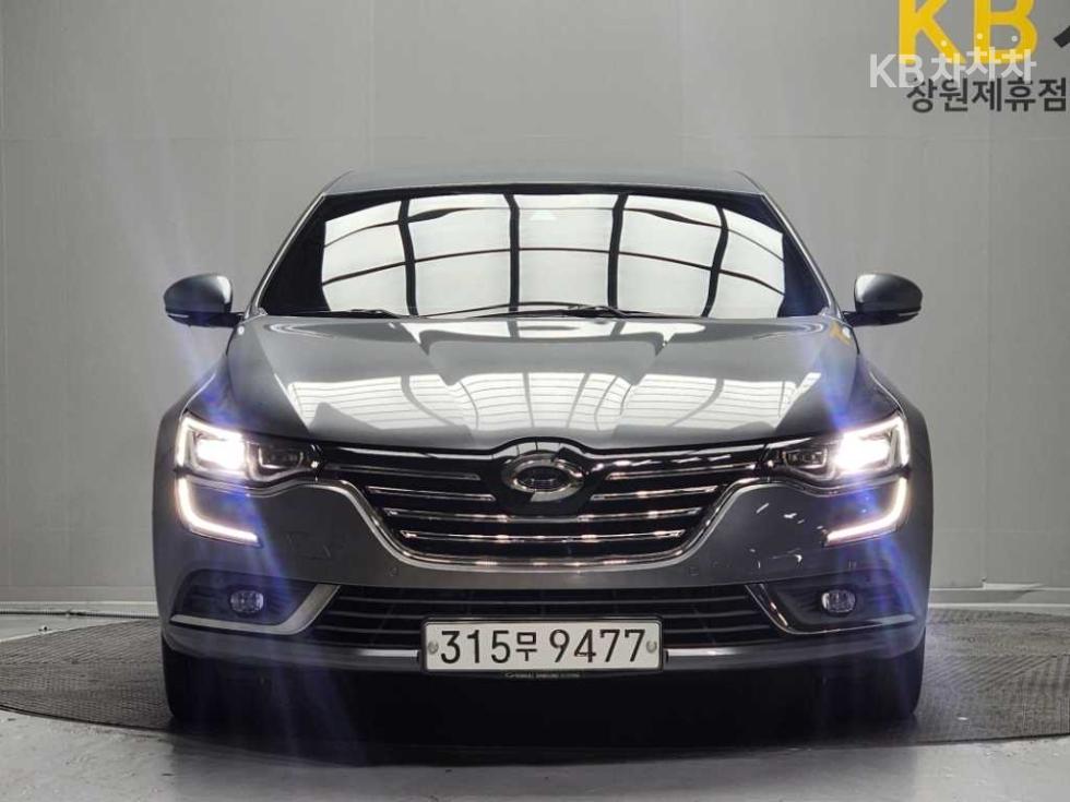 Renault SM6