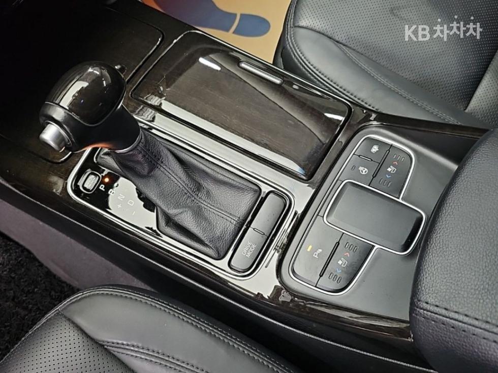 Kia K7 — miniaturë 12