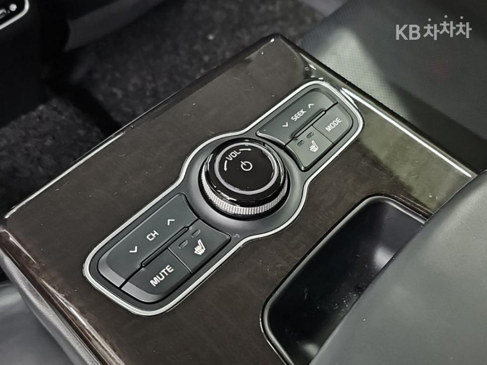 Kia K7 — miniaturë 16