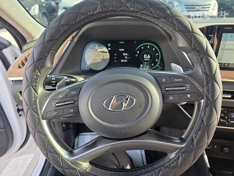 Hyundai Sonata — miniaturë 16