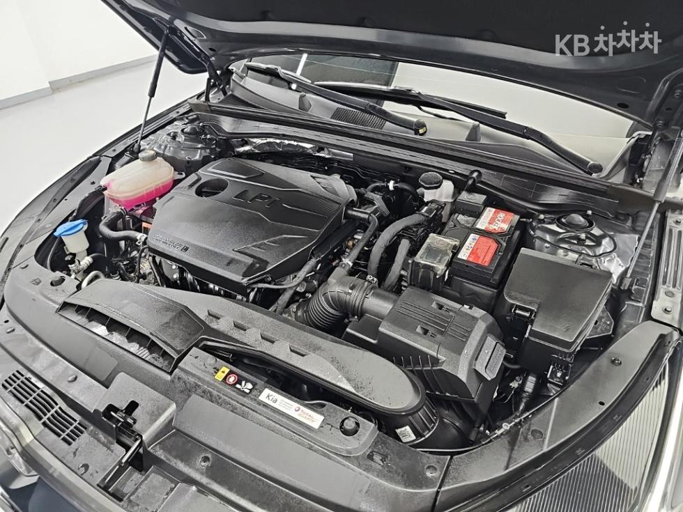 Kia K5 — miniaturë 5