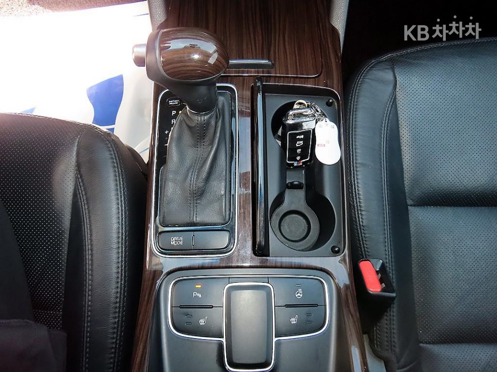 Kia K7 — miniaturë 10