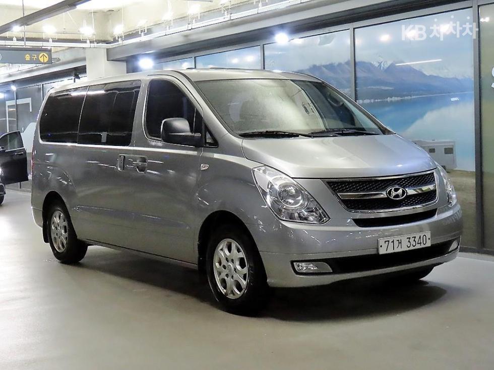 Hyundai Grand Starex