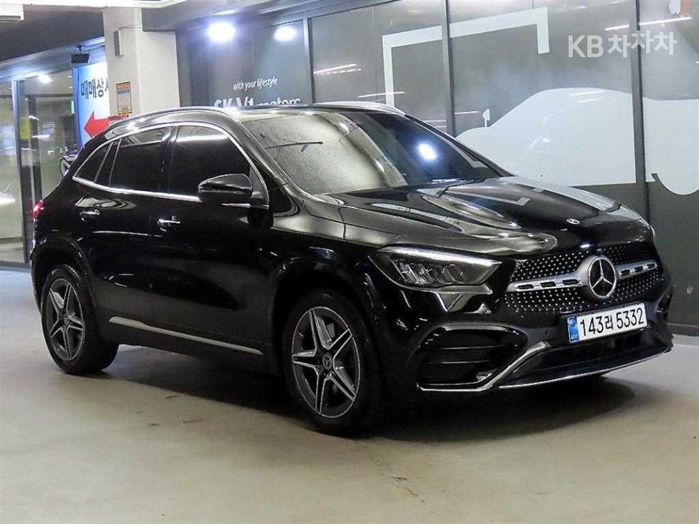 Mercedes-Benz GLA-Class