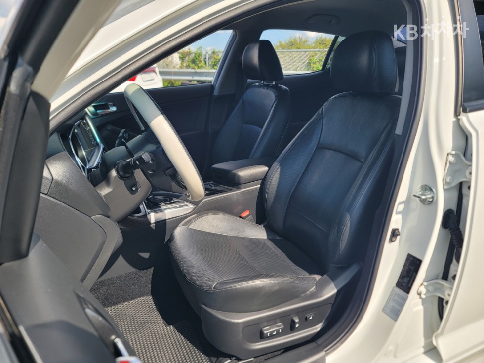 Kia K5 — miniaturë 16