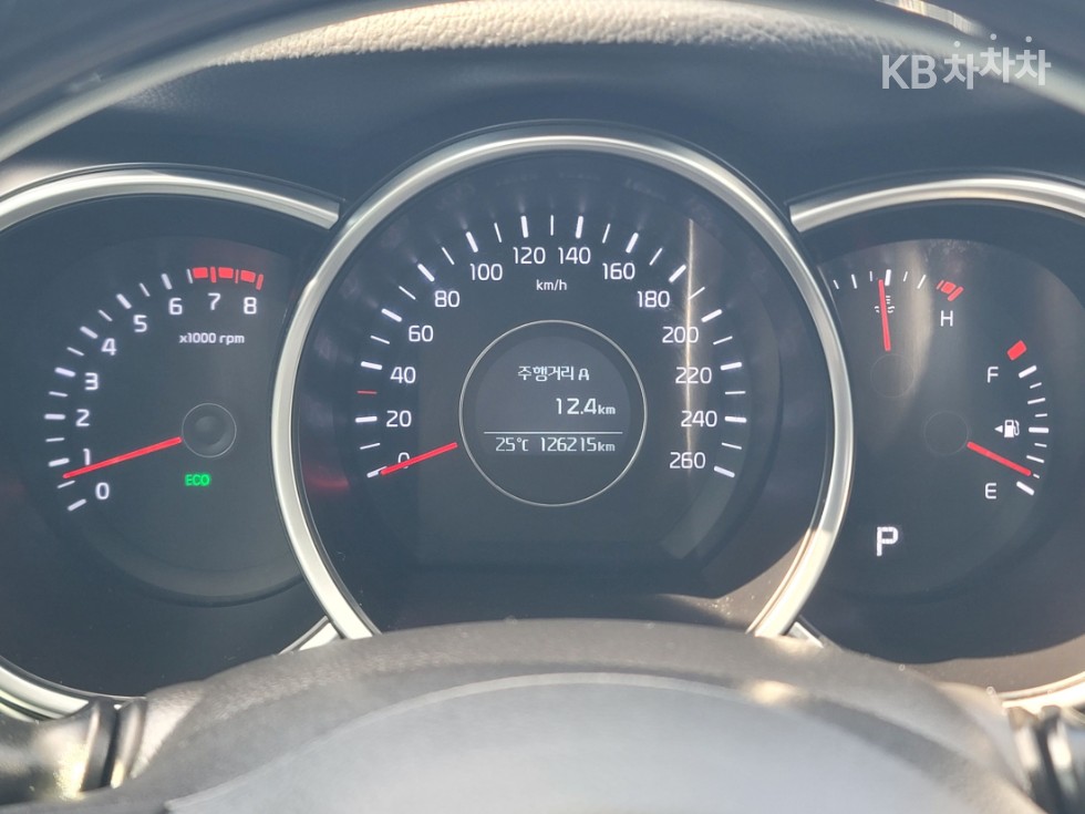 Kia K5 — miniaturë 25