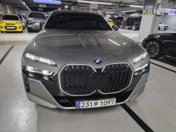 BMW 7er 750e xDrive M Sport Executive — foto 1