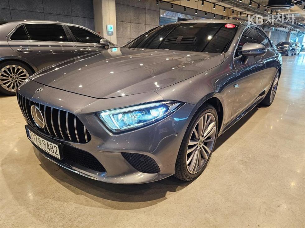 Mercedes-Benz CLS-Class