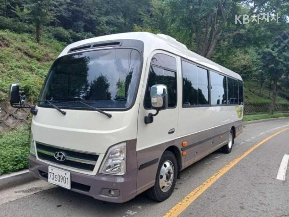 Hyundai County