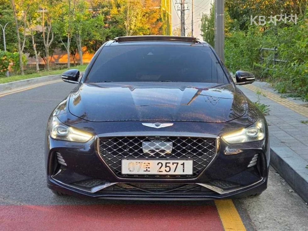 جينيسيس G70