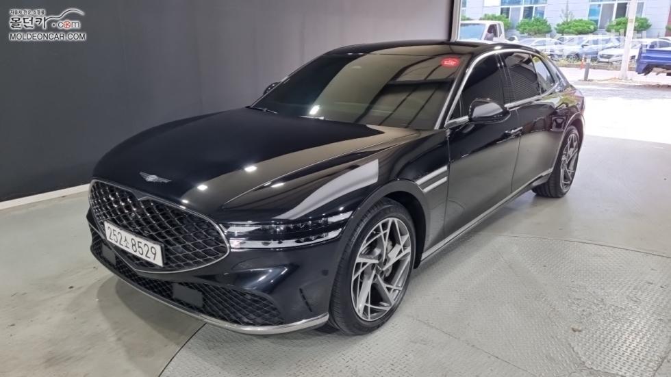 جينيسيس G90