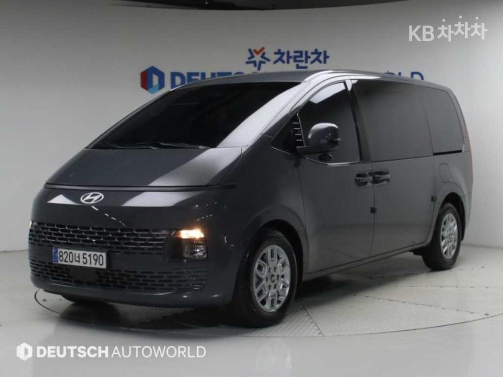 Hyundai Staria