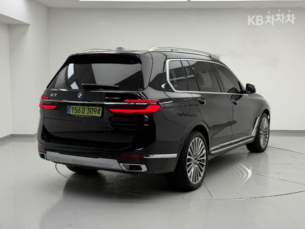 BMW X7 M Sport — фото 3