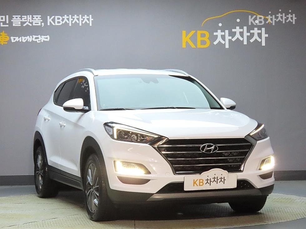 Hyundai Premium — фото 3