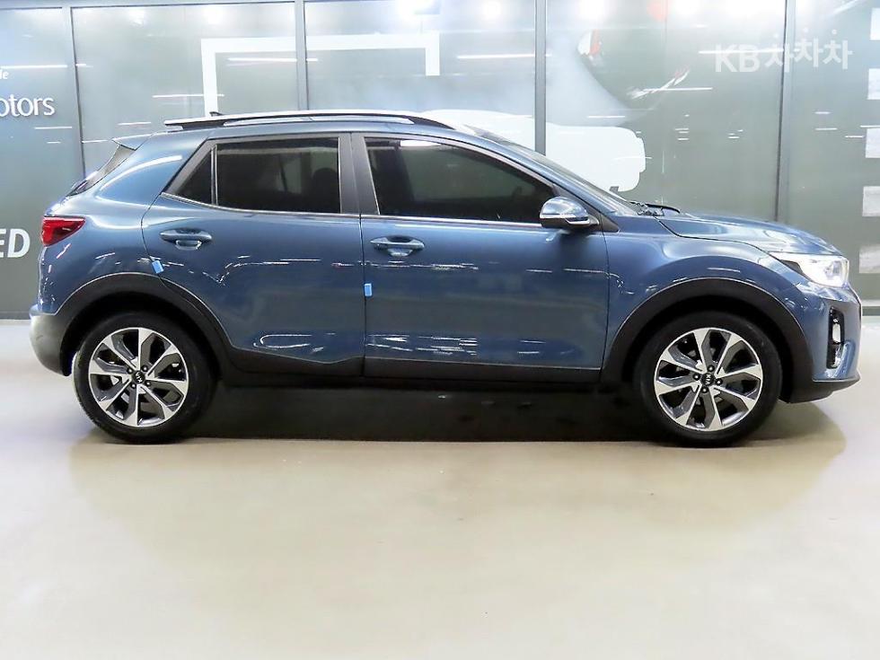 Kia Stonic PRESTIGE — фото 3