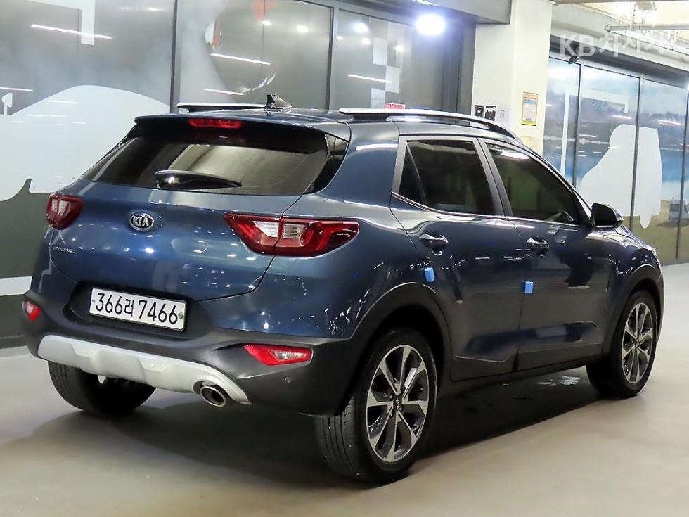 Kia Stonic PRESTIGE — фото 4