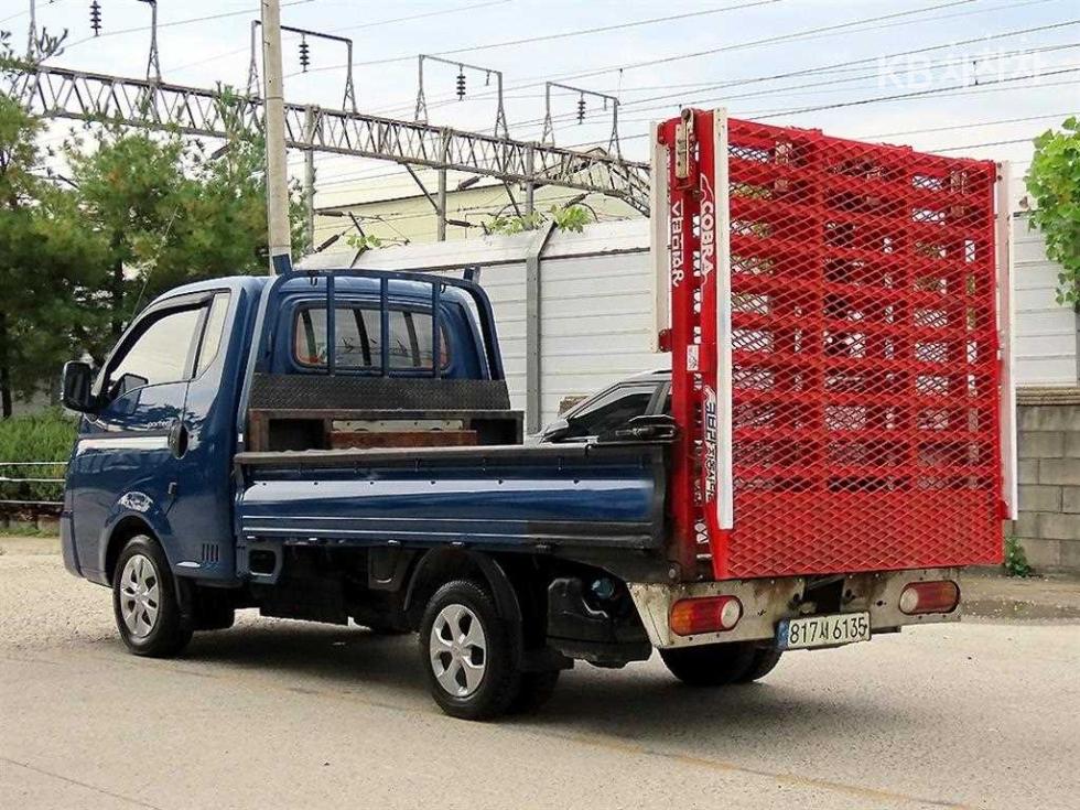 Hyundai Super Cab SUP — фото 1
