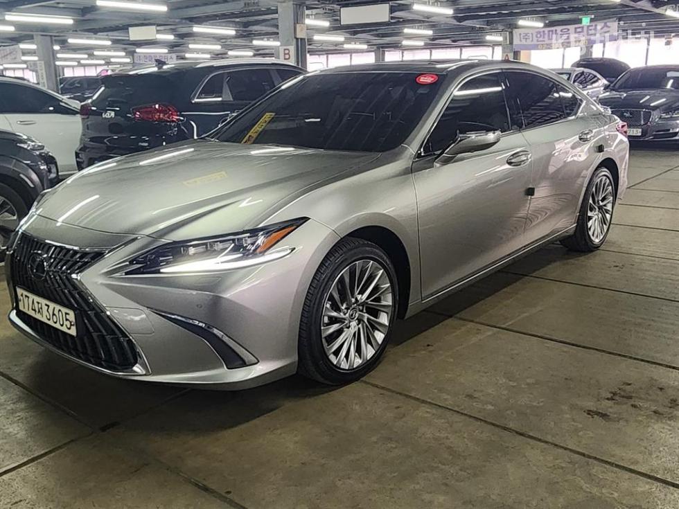 Lexus ES Executive — фото 2