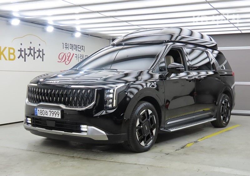 Kia Carnival SIGNATURE — фото 1