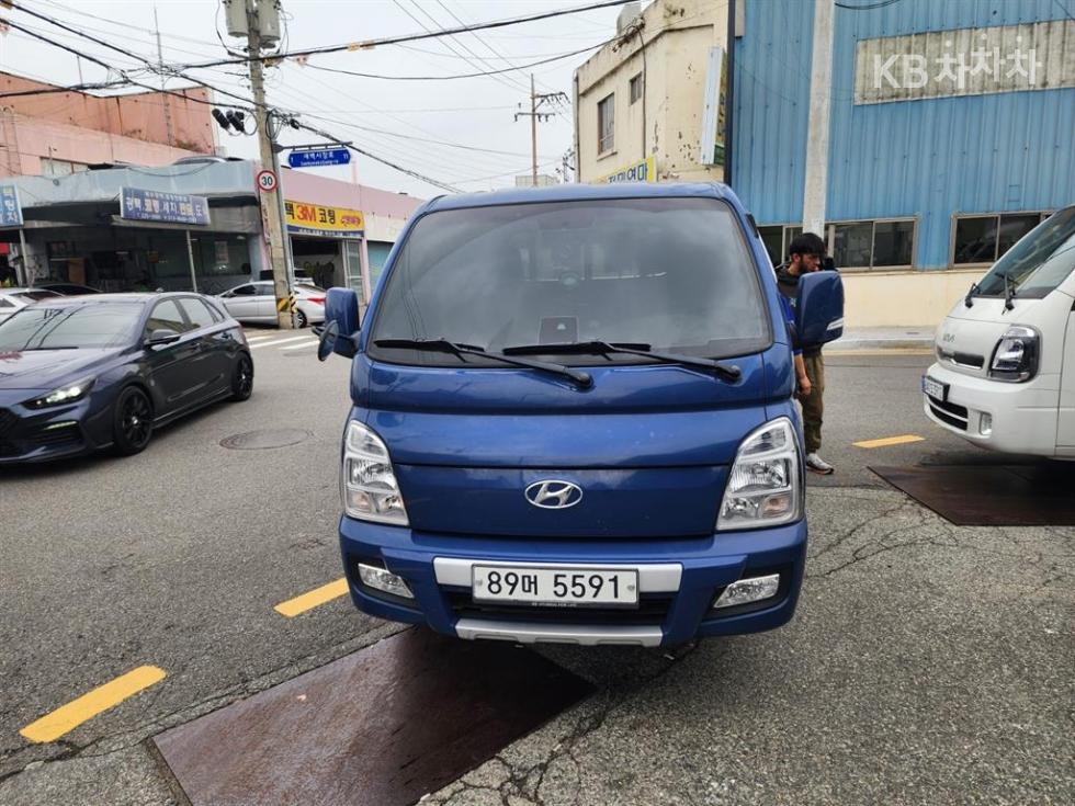 Hyundai Premium — фото 2