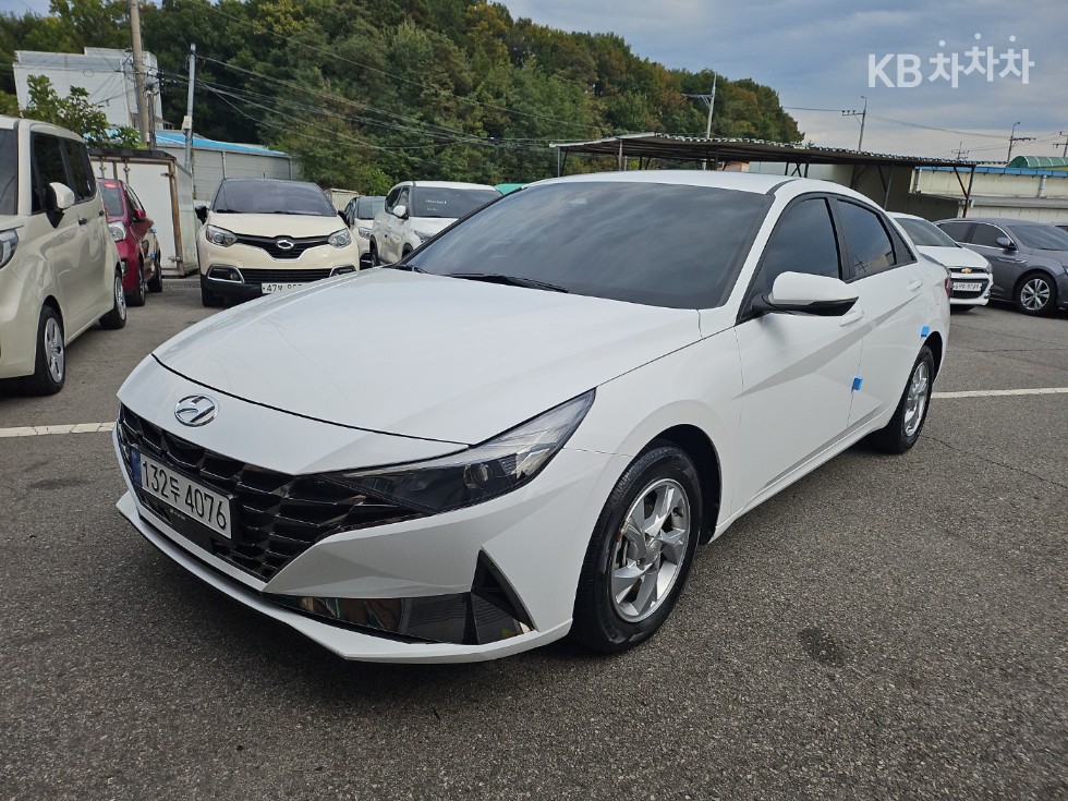 Hyundai Avante — фото 2