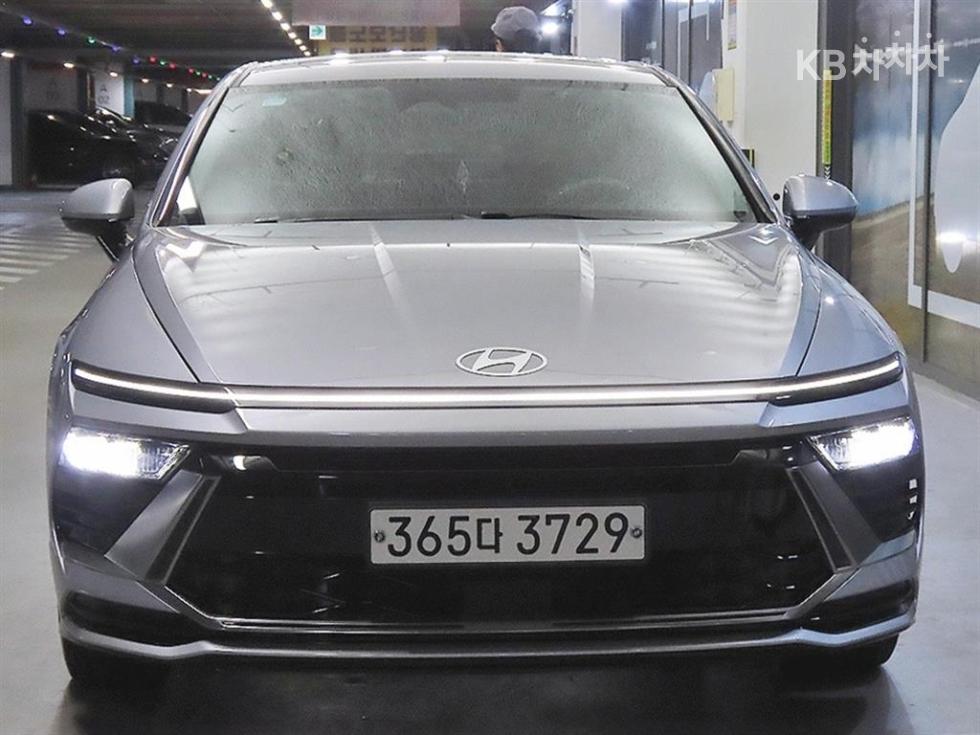Hyundai Sonata BASE MODEL — фото 2