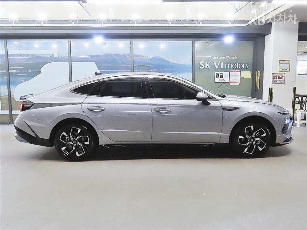 Hyundai Sonata BASE MODEL — фото 3