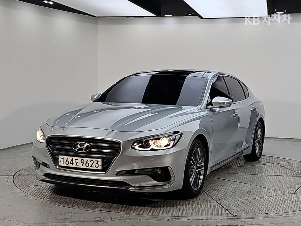 Hyundai Grandeur BASE MODEL — фото 1