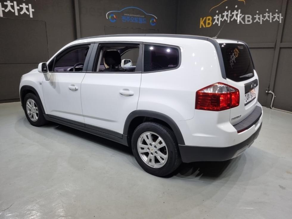 Chevrolet Orlando — miniaturë 4