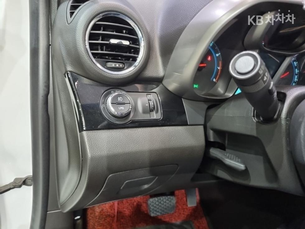 Chevrolet Orlando — miniaturë 19