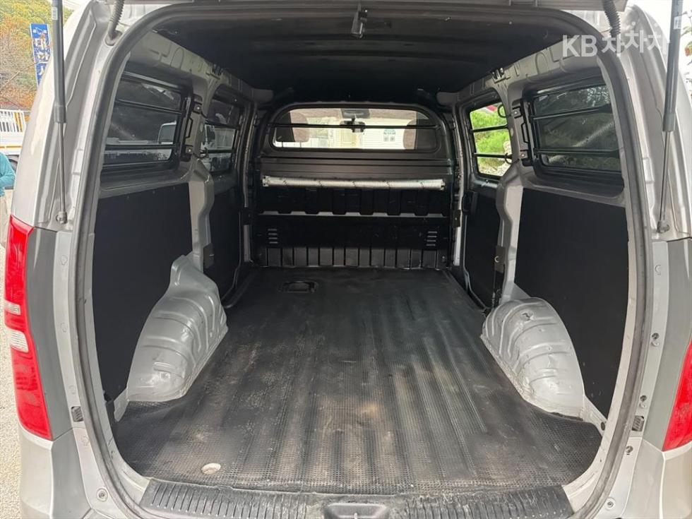 Hyundai Starex — miniaturë 6