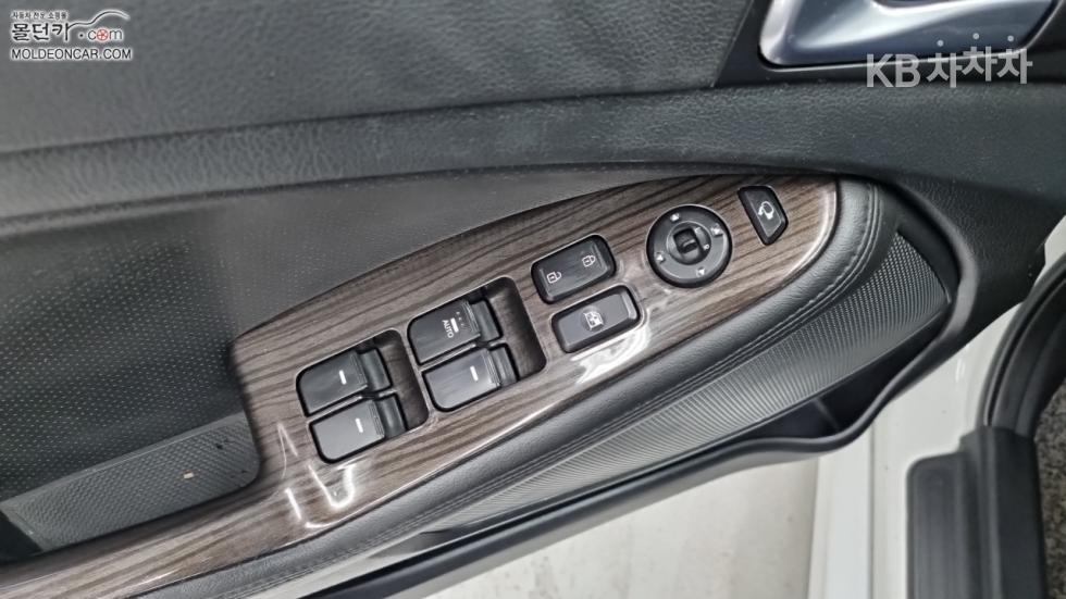 Kia K5 — miniaturë 17