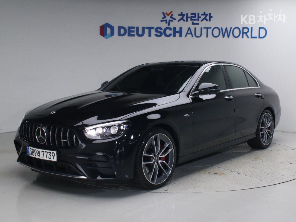 Mercedes-Benz E-Class BASE MODEL — фото 1