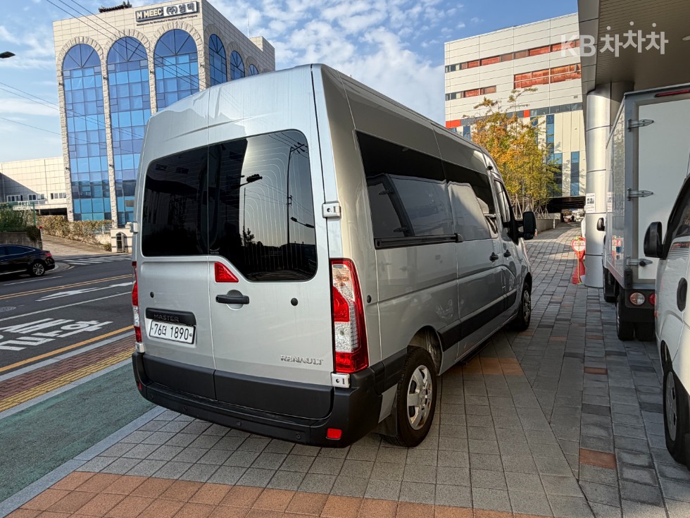 Renault Korea Master BASE MODEL — фото 2