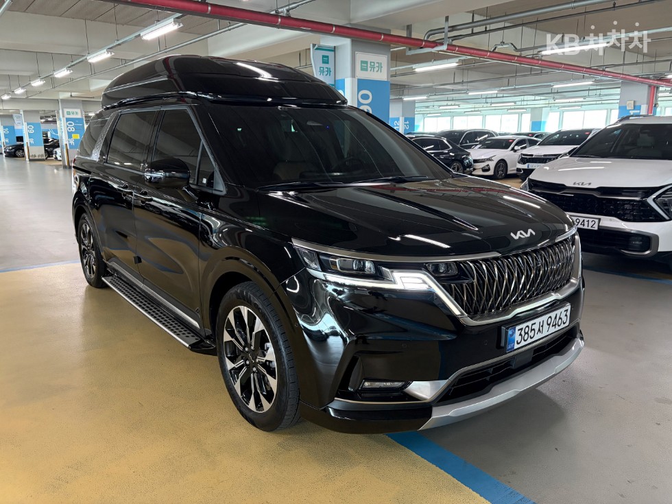 Kia Carnival SIGNATURE — фото 1
