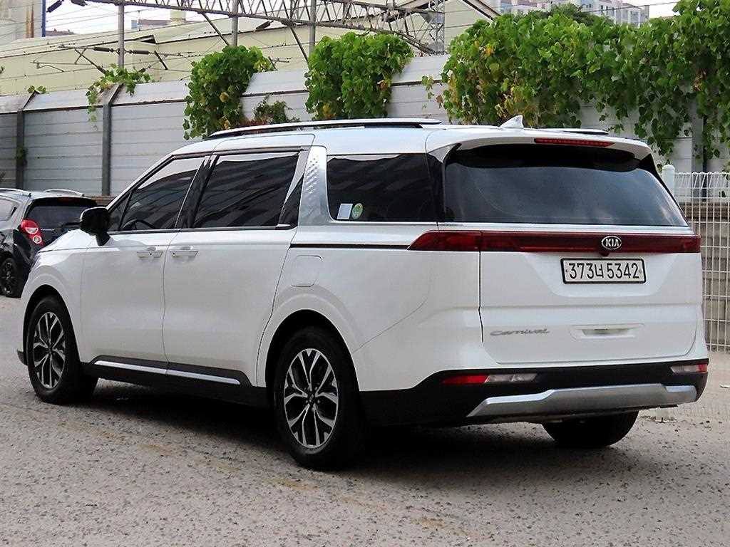 Kia Carnival NOBLESSE — фото 3